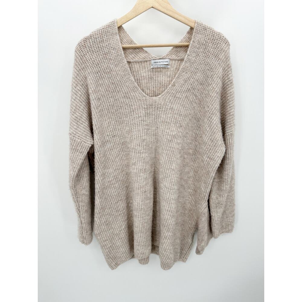 Urban Outfitters Sweater Womens XS Cream Knit Oversized Pullover V-Neck BZ10